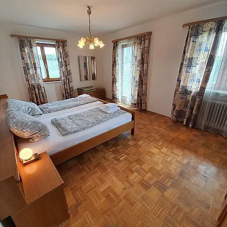 Haus Hackl *